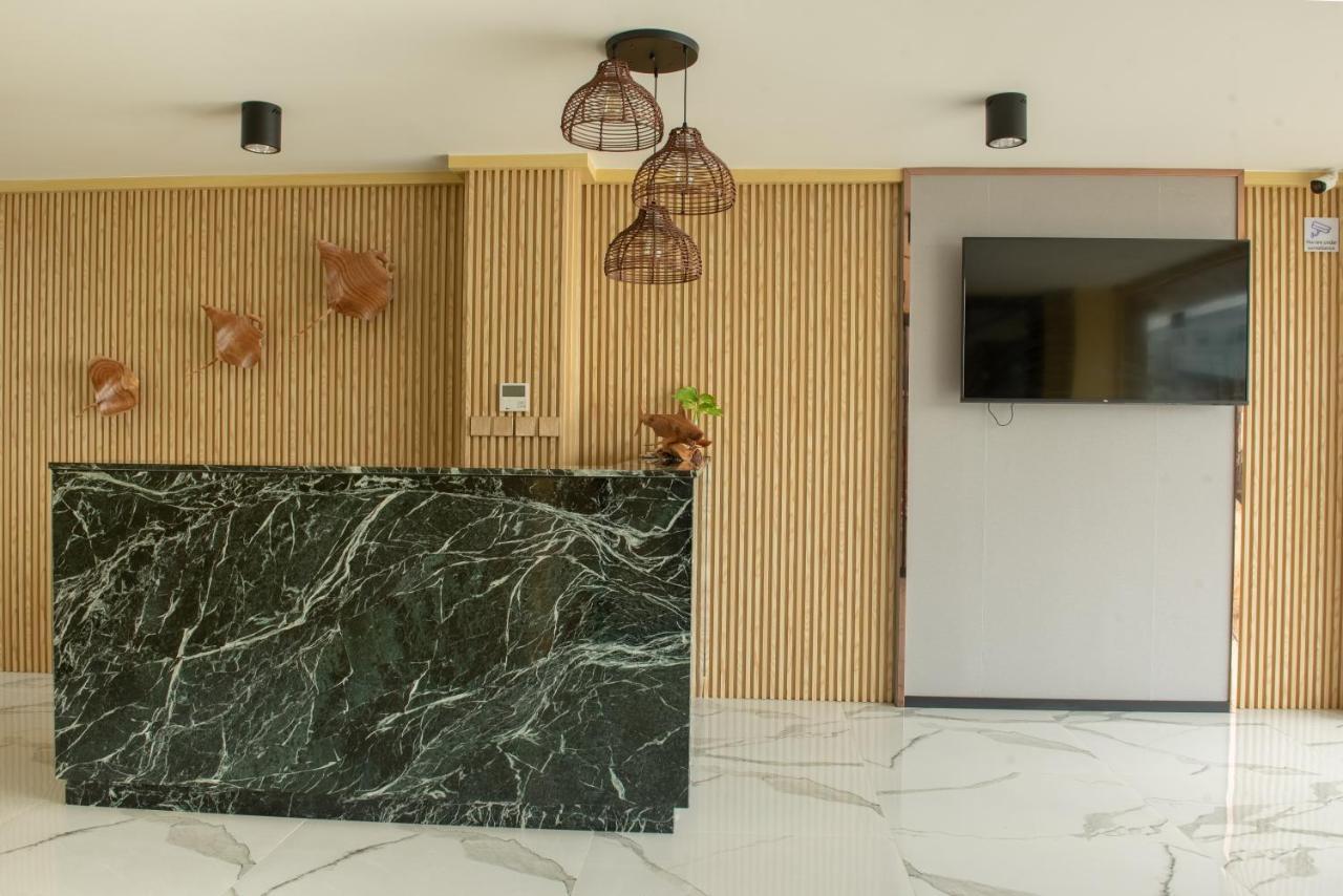 Swarn By Hawks Hotels Kamadhoo エクステリア 写真