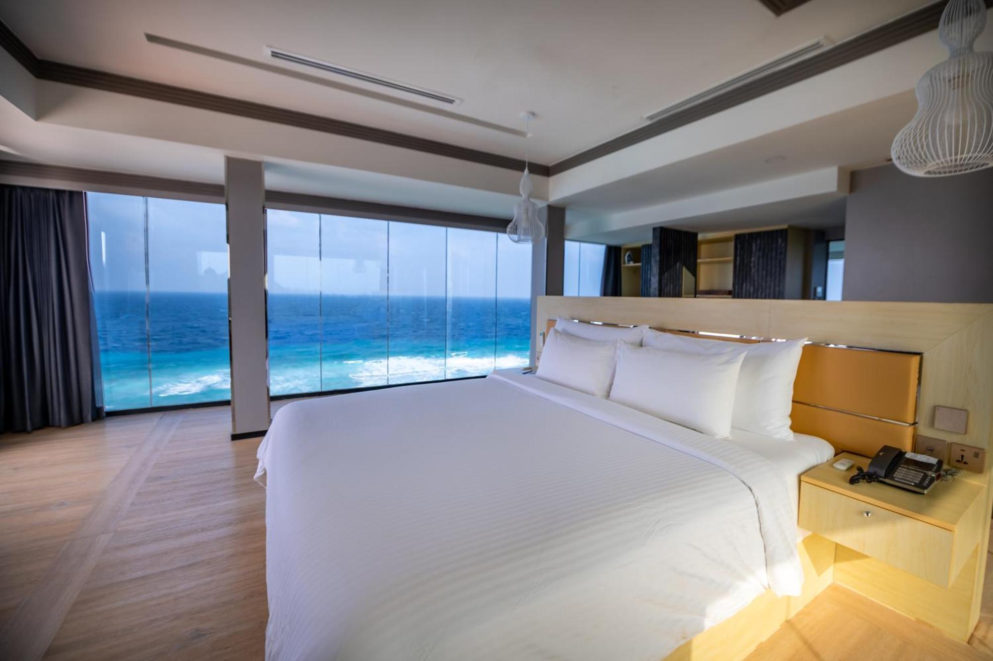 Swarn By Hawks Hotels Kamadhoo エクステリア 写真